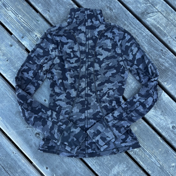 New Lululemon Run Briskly 1/2 Zip Long Sleeve Pullover Sz 4 - Picture 11 of 12